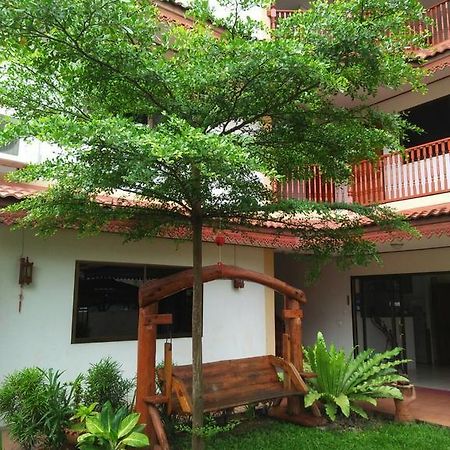 Villa Oranje Chiang Mai Exterior photo