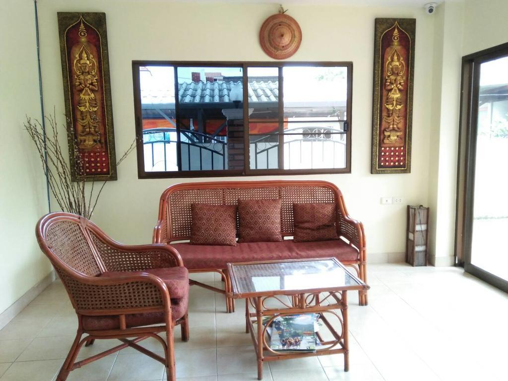 Villa Oranje Chiang Mai Exterior photo