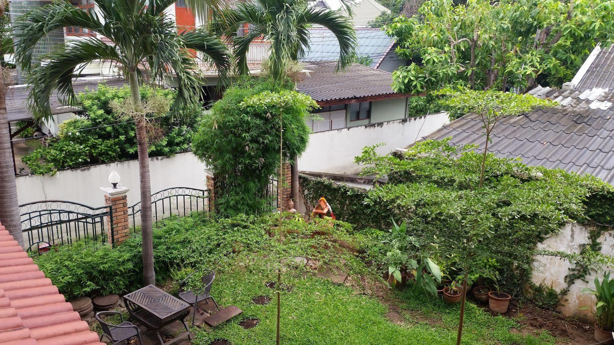 Villa Oranje Chiang Mai Exterior photo